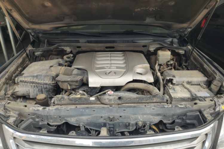 Used Lexus LX 2009 570 Engine Bay