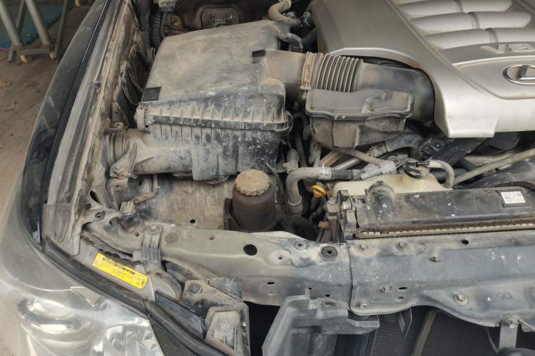 Used Lexus LX 2009 570 Engine Bay Right