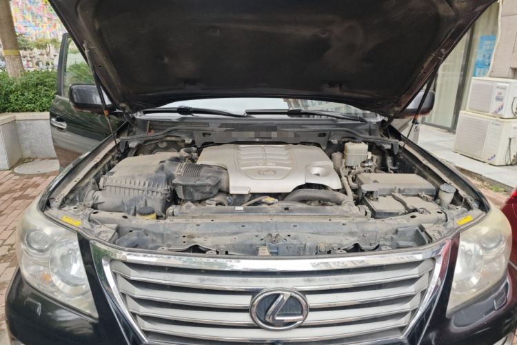 Used Lexus LX 2009 570 Engine Bay
