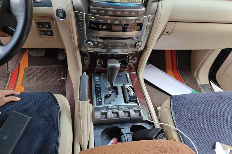 Used Lexus LX 2009 570 Gear Lever