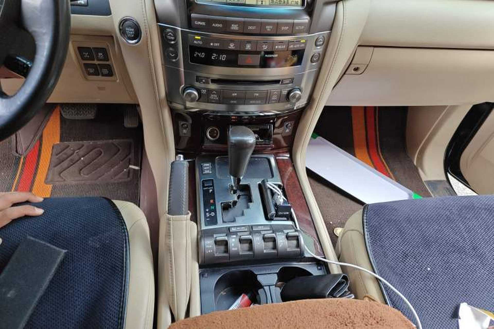Used Lexus LX 2009 570 Gear Lever
