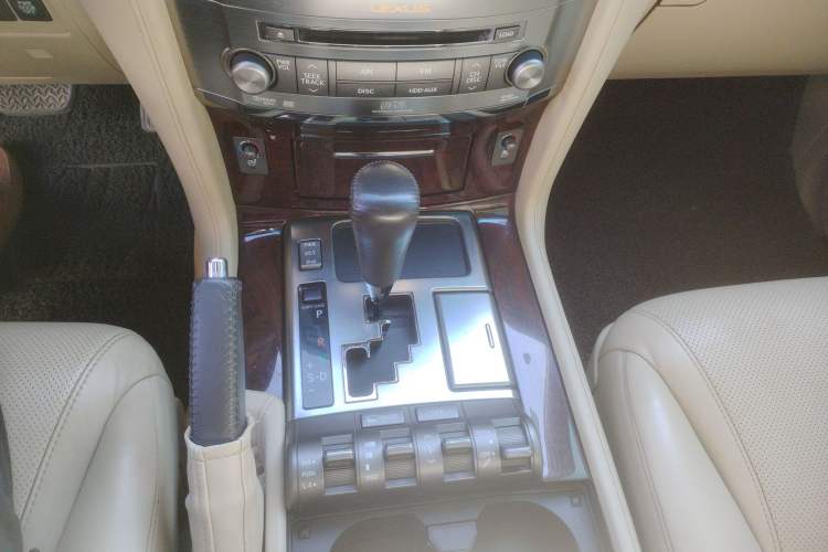 Used Lexus LX 2009 570 Gear Lever