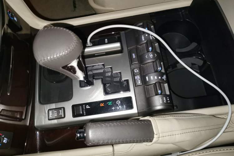 Used Lexus LX 2009 570 Gear Lever