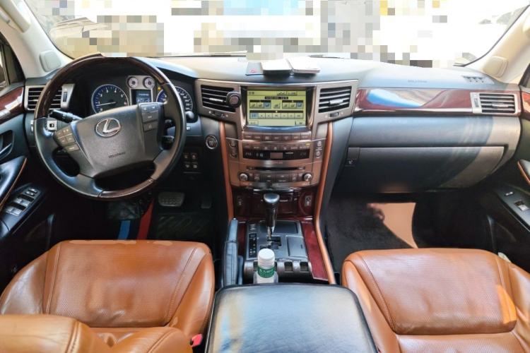 Used Lexus LX 2009 570 Interior 2