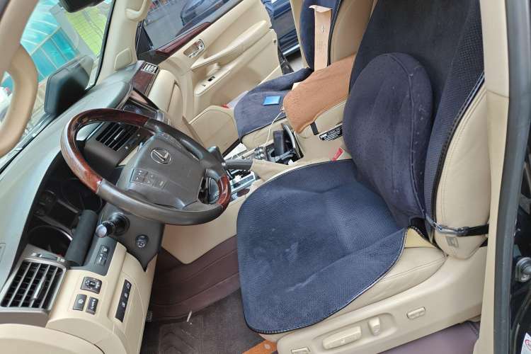 Used Lexus LX 2009 570 Left Front Seat