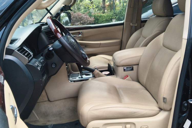 Used Lexus LX 2009 570 Left Front Seat