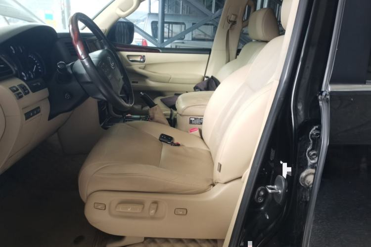 Used Lexus LX 2009 570 Left Front Seat