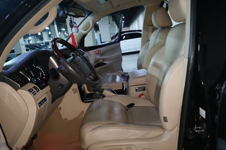 Used Lexus LX 2009 570 Left Front Seat