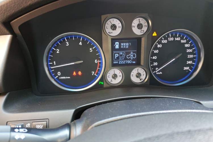 Used Lexus LX 2009 570 Odometer Close Up