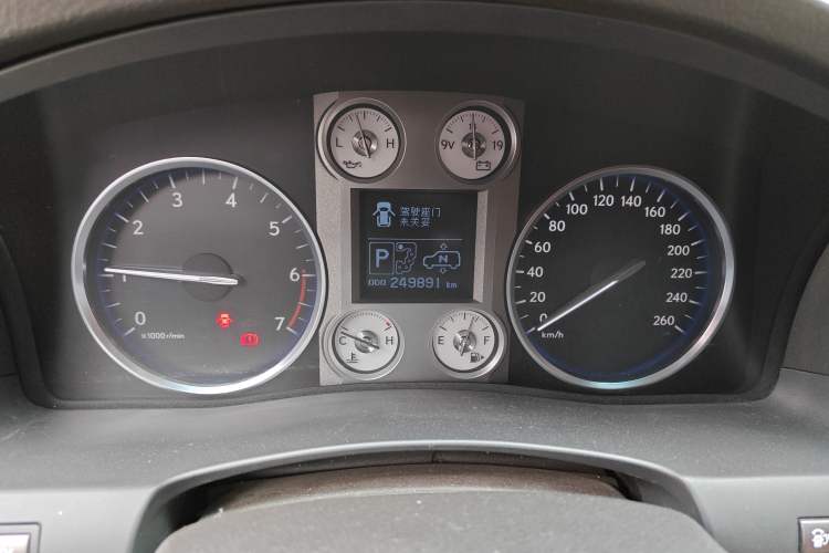 Used Lexus LX 2009 570 Odometer Close Up