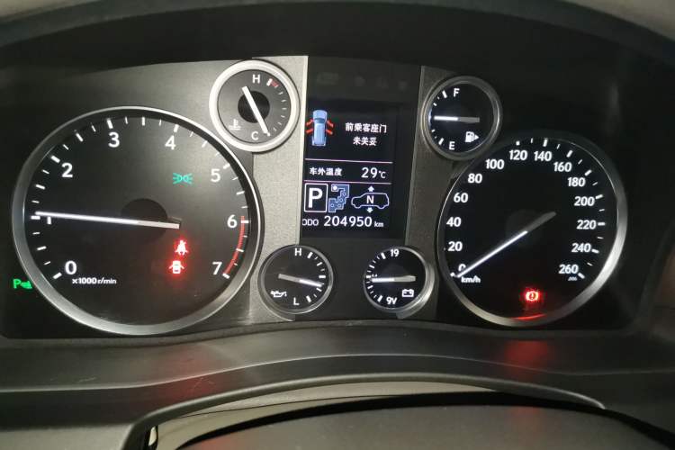 Used Lexus LX 2009 570 Odometer Close Up