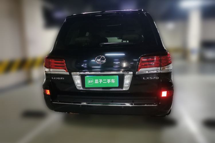 Used Lexus LX 2009 570 Rear