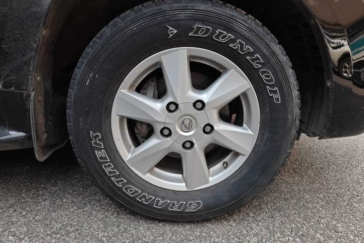Used Lexus LX 2009 570 Right Front Wheel Hub