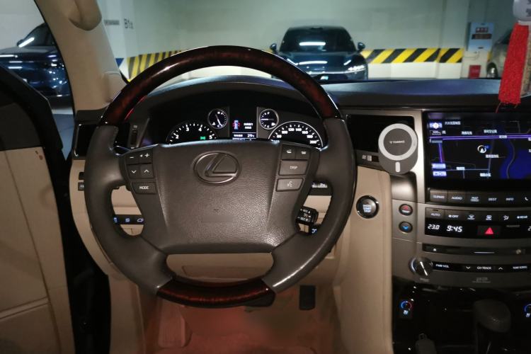 Used Lexus LX 2009 570 Steering Wheel