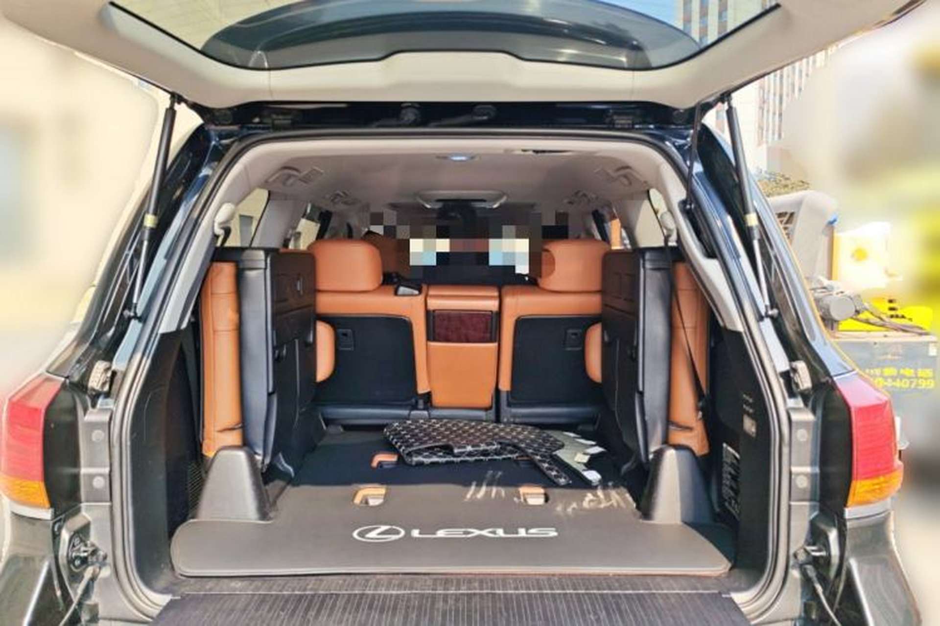 Used Lexus LX 2009 570 Trunk
