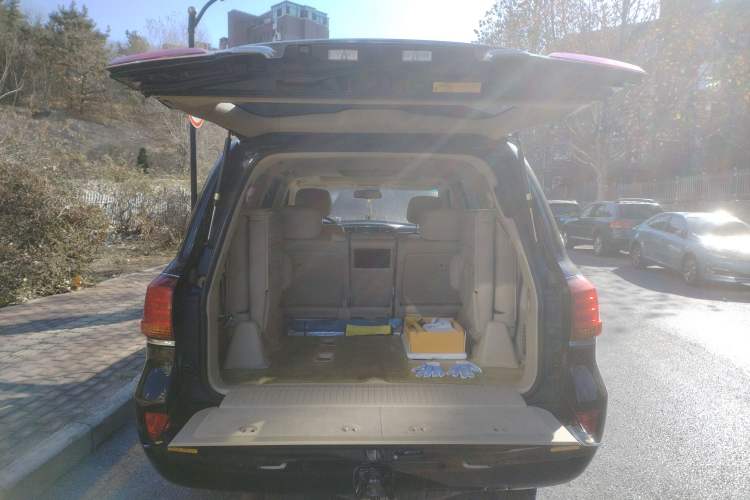 Used Lexus LX 2009 570 Trunk