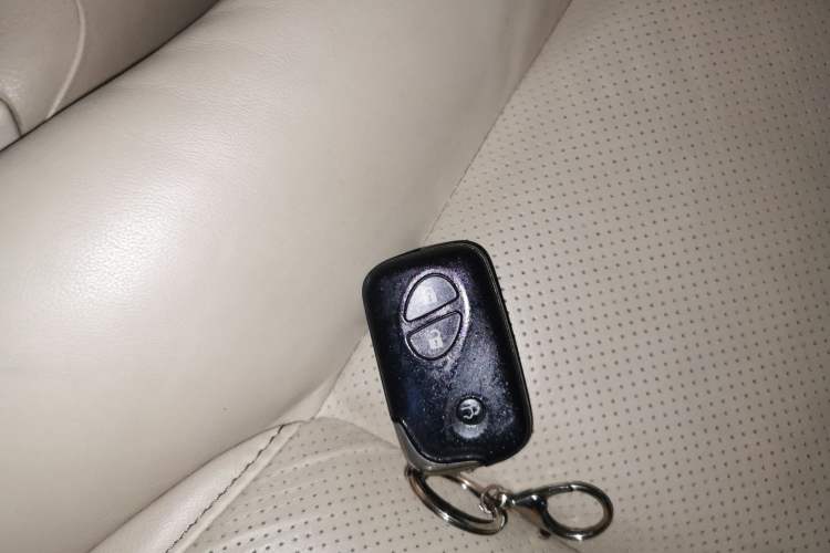 Used Lexus LX 2009 570 Vehicle Key