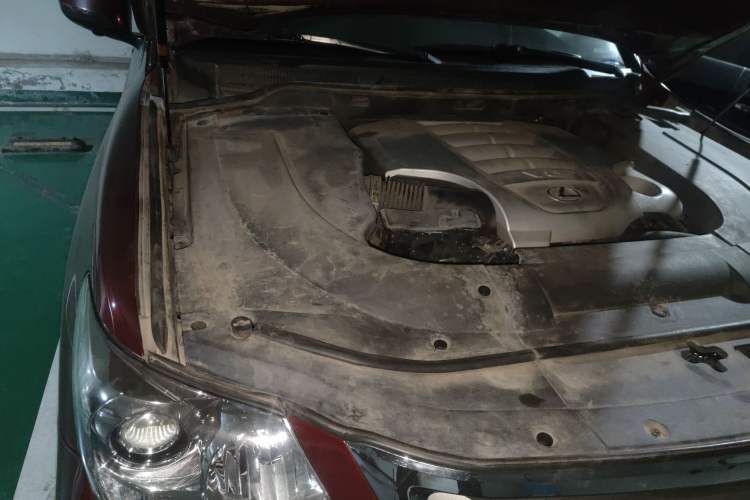 Used Lexus LX 2009 570 Engine Bay Right