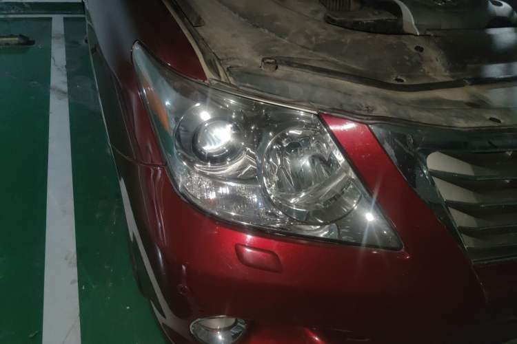 Used Lexus LX 2009 570 Right Front Headlight