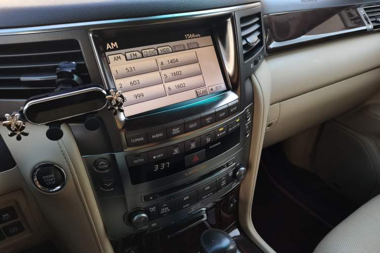 Used Lexus LX 2009 570 Audio And AC Panel