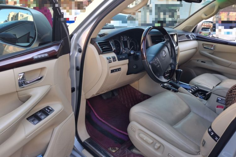Used Lexus LX 2009 570 Driver Seat