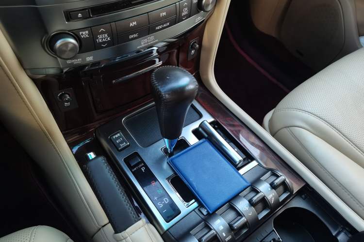 Used Lexus LX 2009 570 Gear Lever