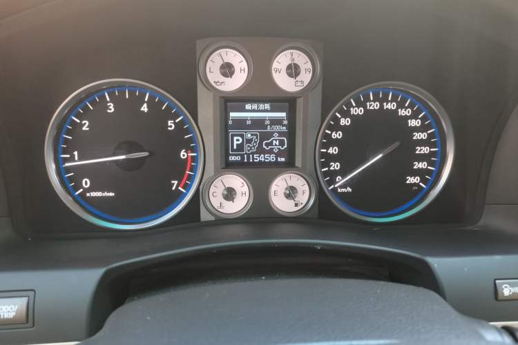 Used Lexus LX 2009 570 Odometer Close Up