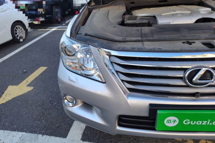 Used Lexus LX 2009 570 Right Front Headlight