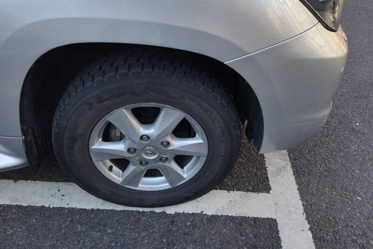 Used Lexus LX 2009 570 Right Front Wheel Hub