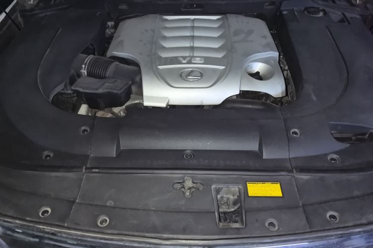 Used Lexus LX 2009 570 Engine Bay