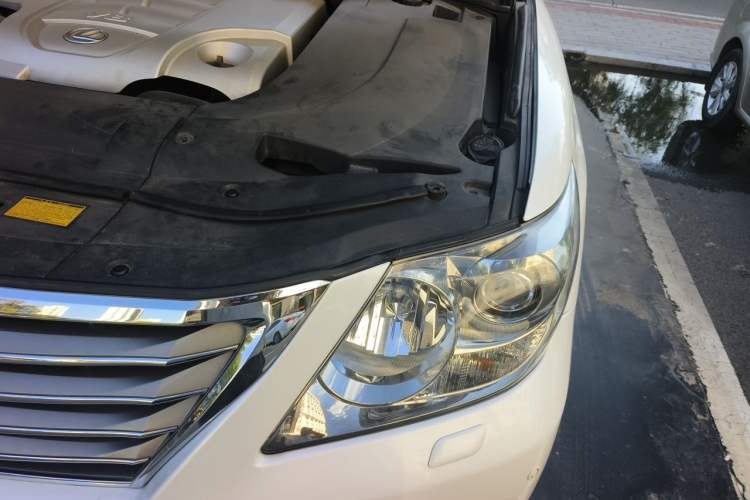 Used Lexus LX 2009 570 Engine Bay Left