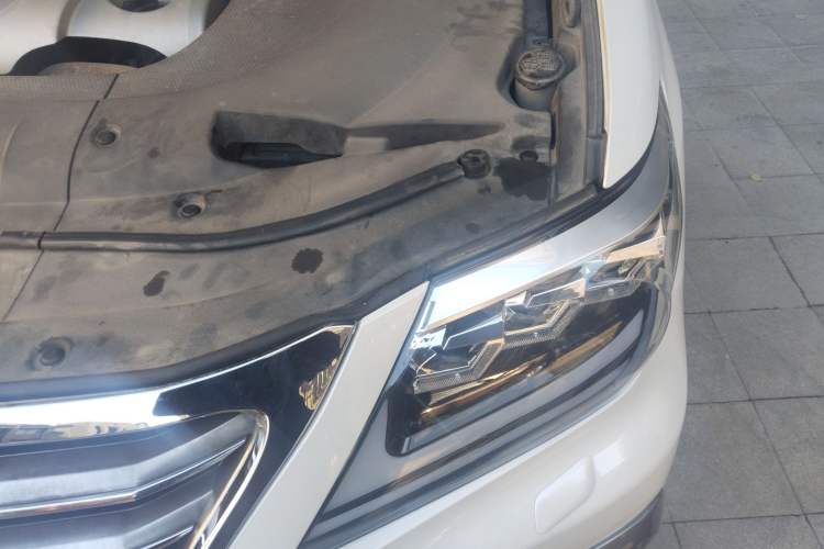 Used Lexus LX 2009 570 Engine Bay Left