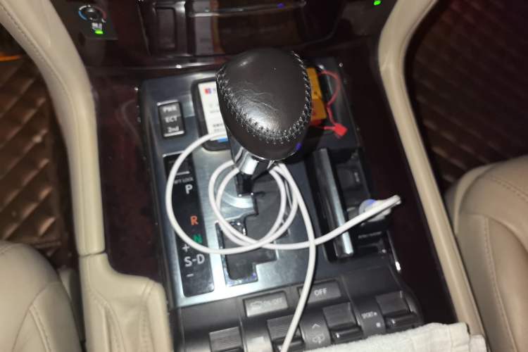 Used Lexus LX 2009 570 Gear Lever