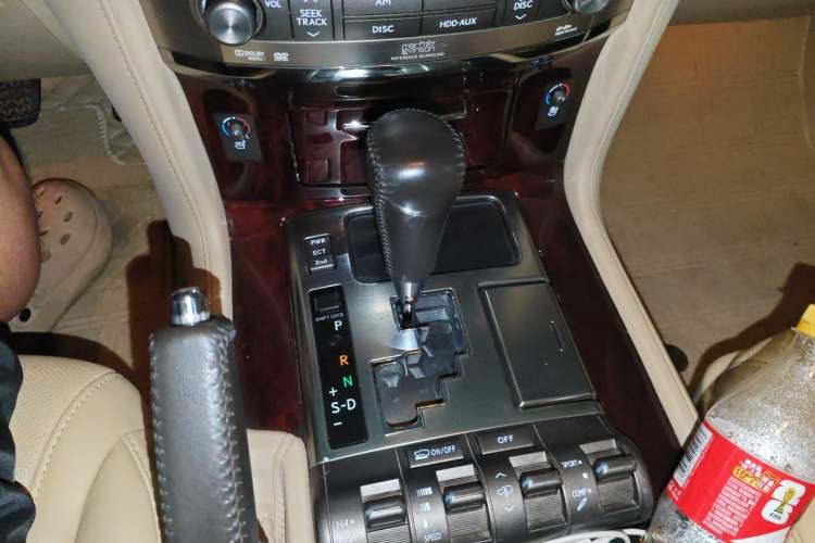 Used Lexus LX 2009 570 Gear Lever