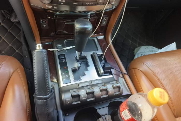 Used Lexus LX 2009 570 Gear Lever