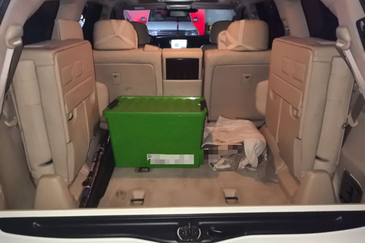 Used Lexus LX 2009 570 Trunk