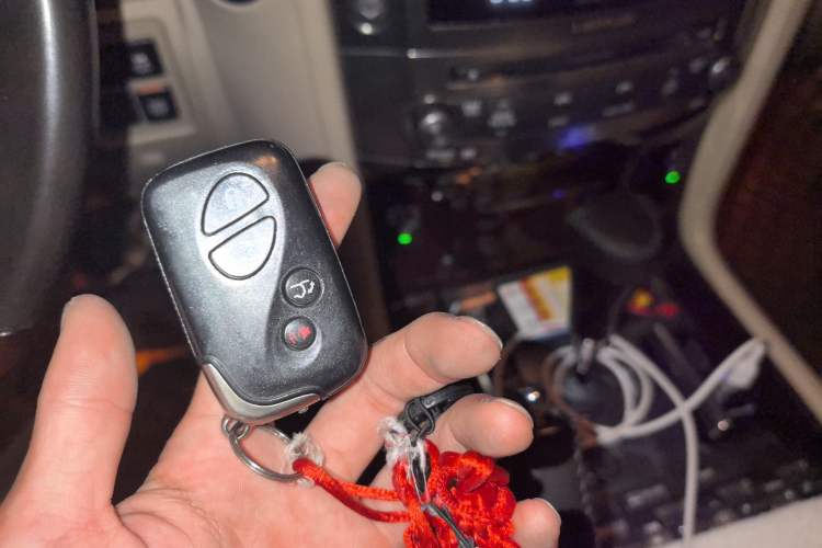 Used Lexus LX 2009 570 Vehicle Key