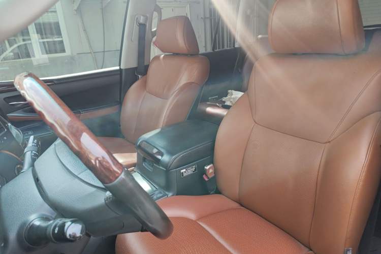 Used Lexus LX  Left Front Seat