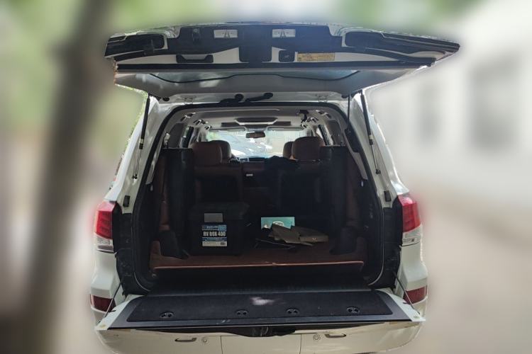 Used Lexus LX  Trunk