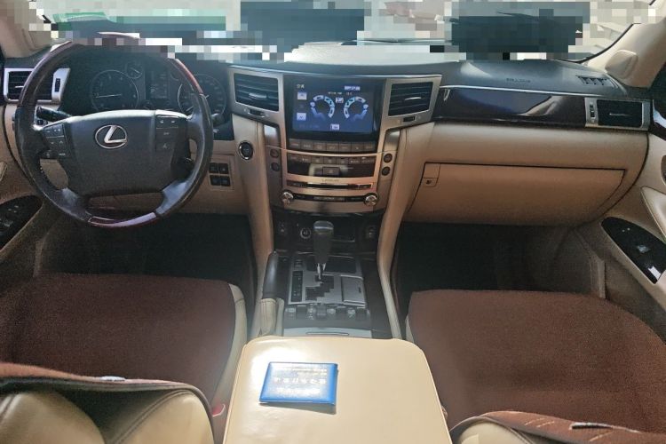 Used Lexus LX 2012 570 Center Console