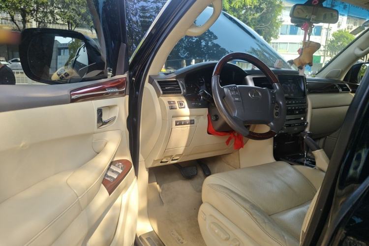 Used Lexus LX 2012 570 Driver Seat