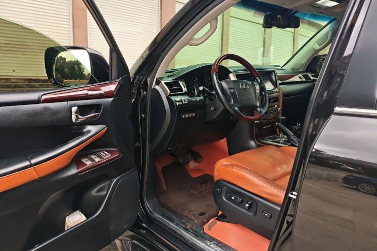 Used Lexus LX 2012 570 Driver Seat