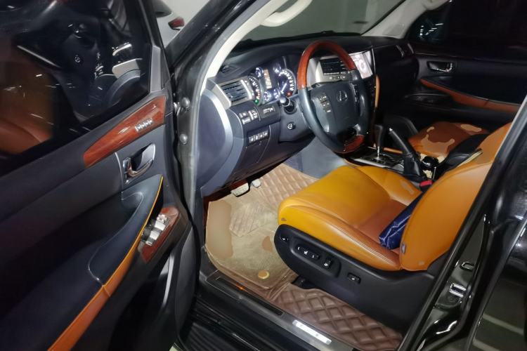 Used Lexus LX 2012 570 Driver Seat