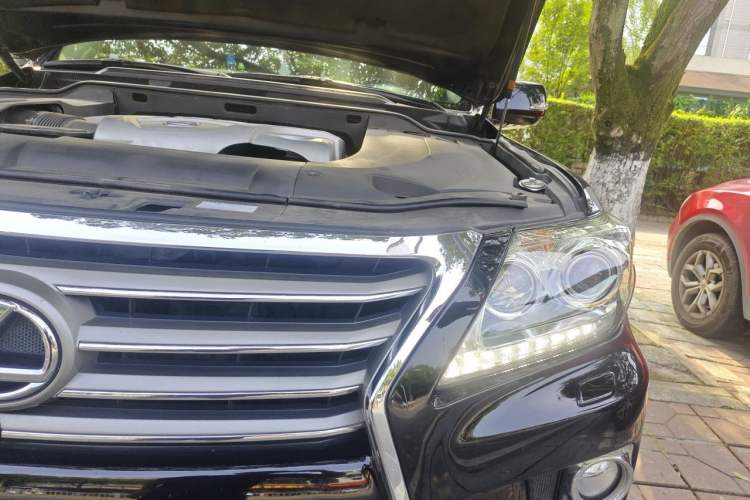 Used Lexus LX 2012 570 Engine Bay Left