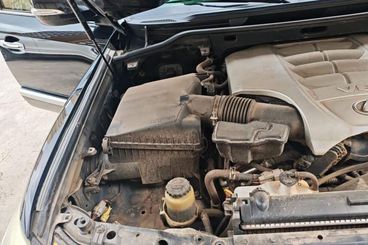 Used Lexus LX 2012 570 Engine Bay Right