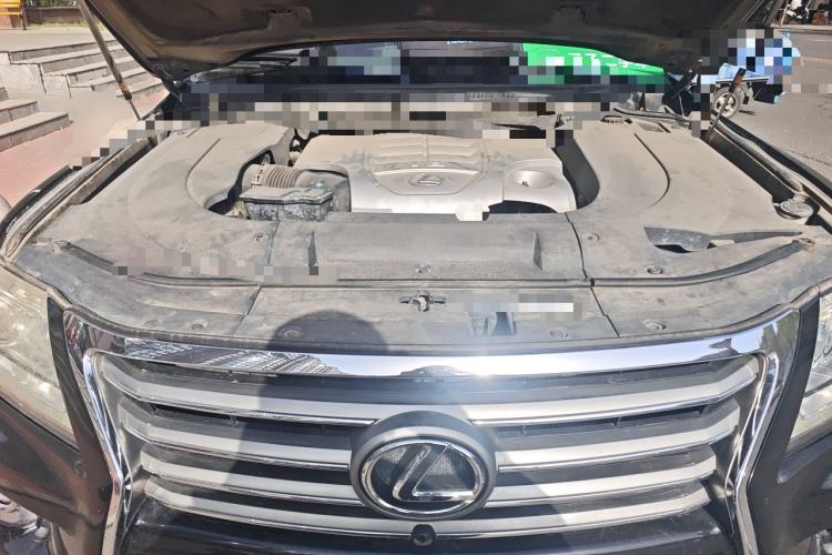 Used Lexus LX 2012 570 Engine Bay