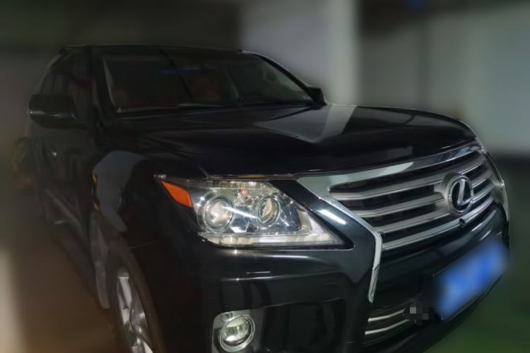 Used Lexus LX 2012 570 Front Right 45 Deg
