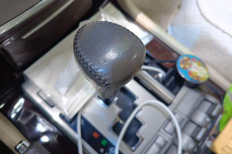 Used Lexus LX 2012 570 Gear Lever