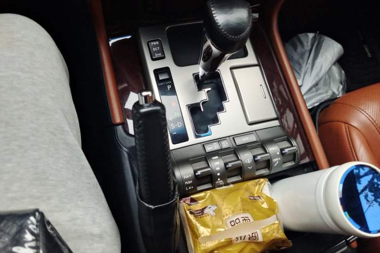 Used Lexus LX 2012 570 Gear Lever