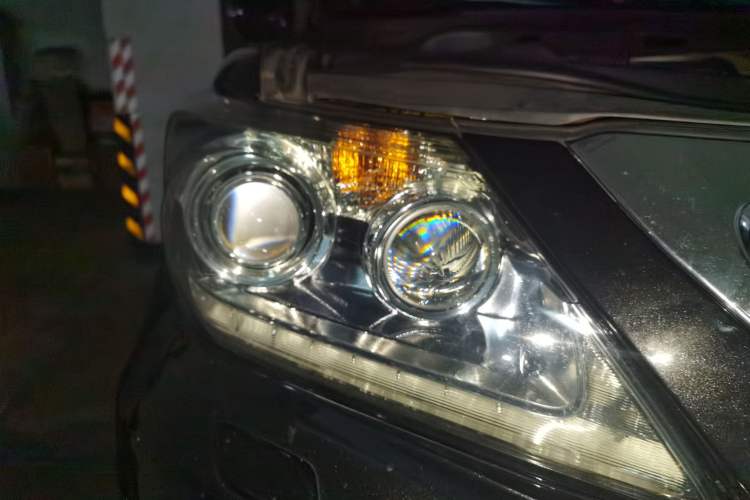 Used Lexus LX 2012 570 Right Front Headlight